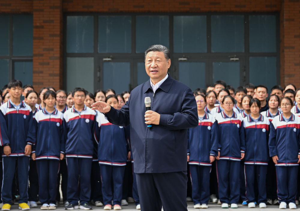 習近平在青海考察時強調 <br>持續推進青藏高原生態保護和高質量發展 <br>奮力譜寫中國式現代化青海篇章